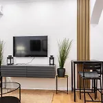 Appartement Contemporary & Historic - Piata Romana