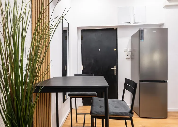Contemporary & Historic - Piata Romana Apartment Bucharest