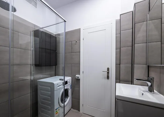 Apartment Contemporary & Historic - Piata Romana